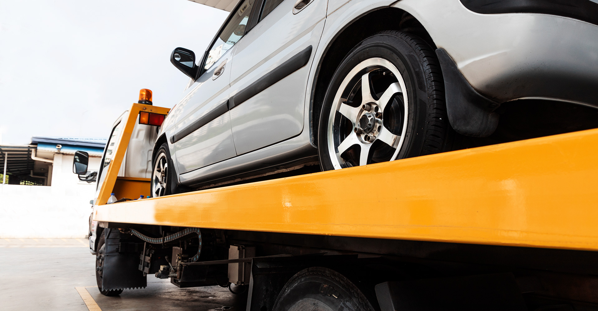 tractari autoturisme autoutilitare